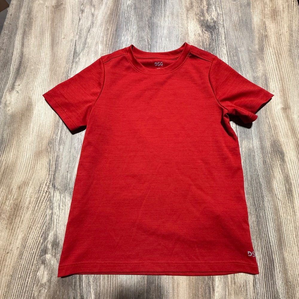 Modern DSG T-Shirt Red Heathered Performance Playwear